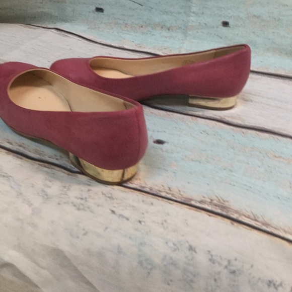 Issac Mizrahi Leather Flats Shoes - Picture 3 of 5